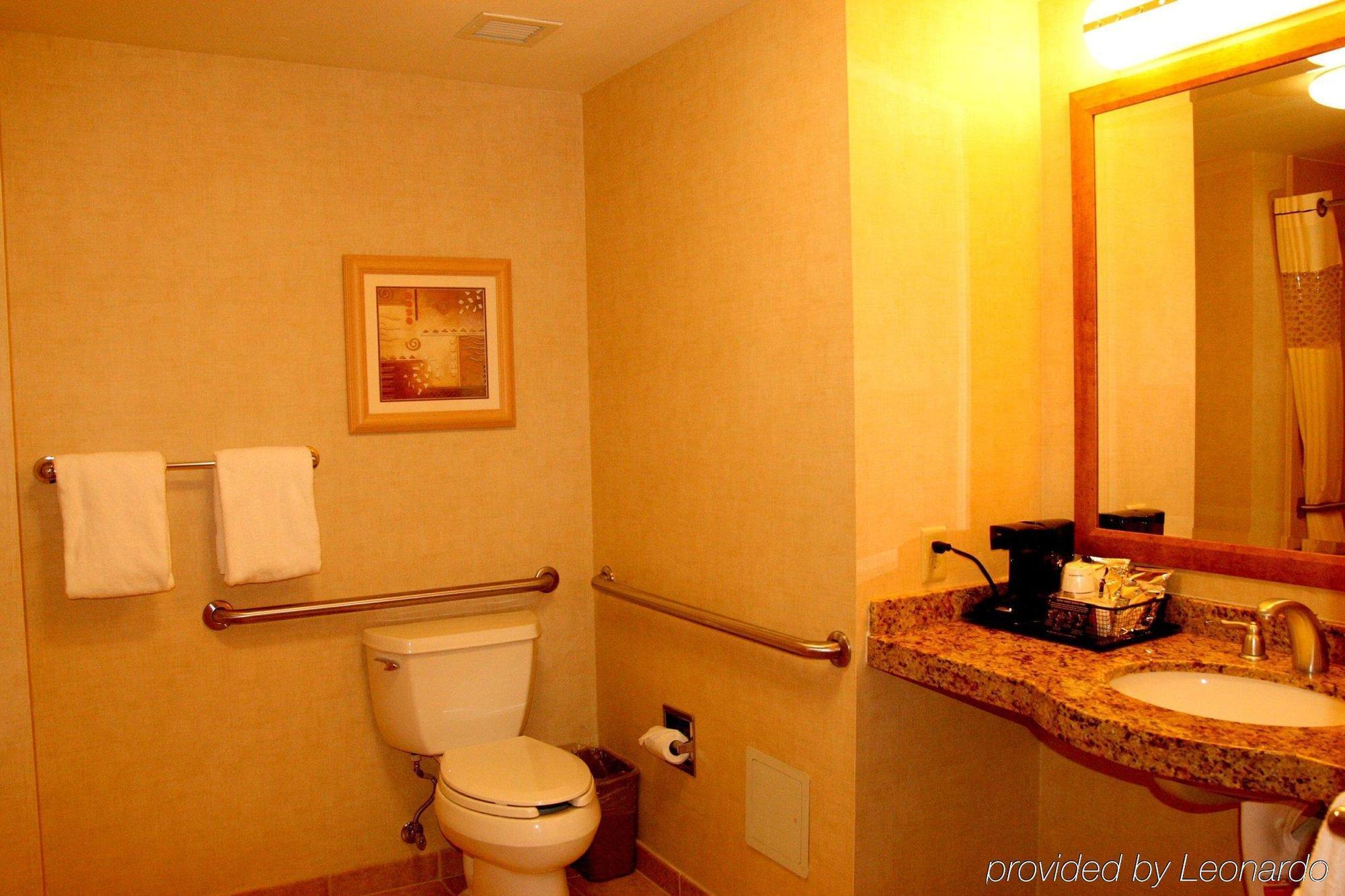 Hampton Inn & Suites Highland San Bernardino Pokoj fotografie