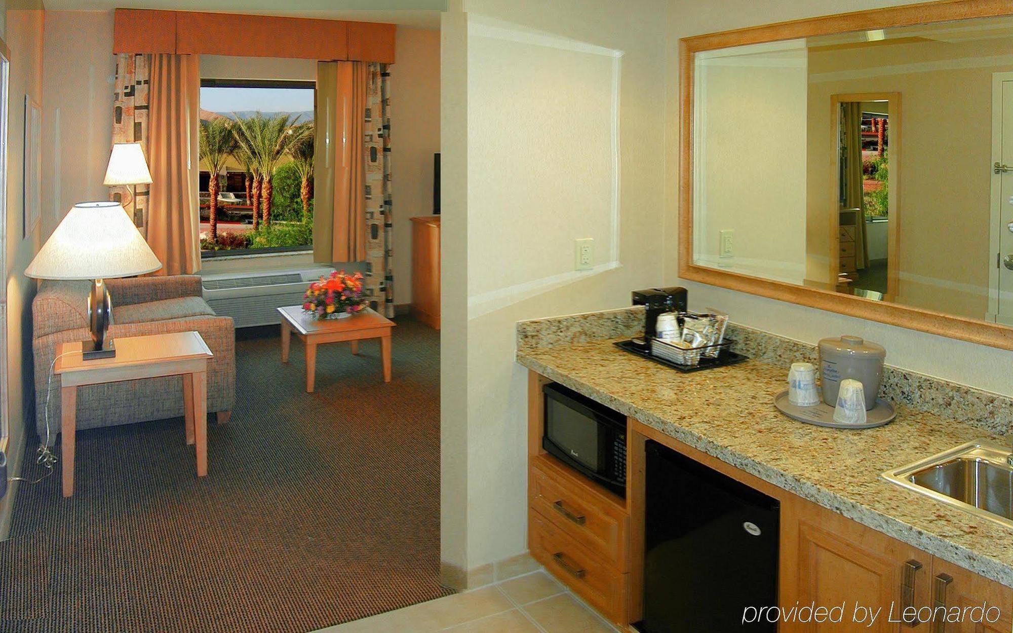 Hampton Inn & Suites Highland San Bernardino Pokoj fotografie