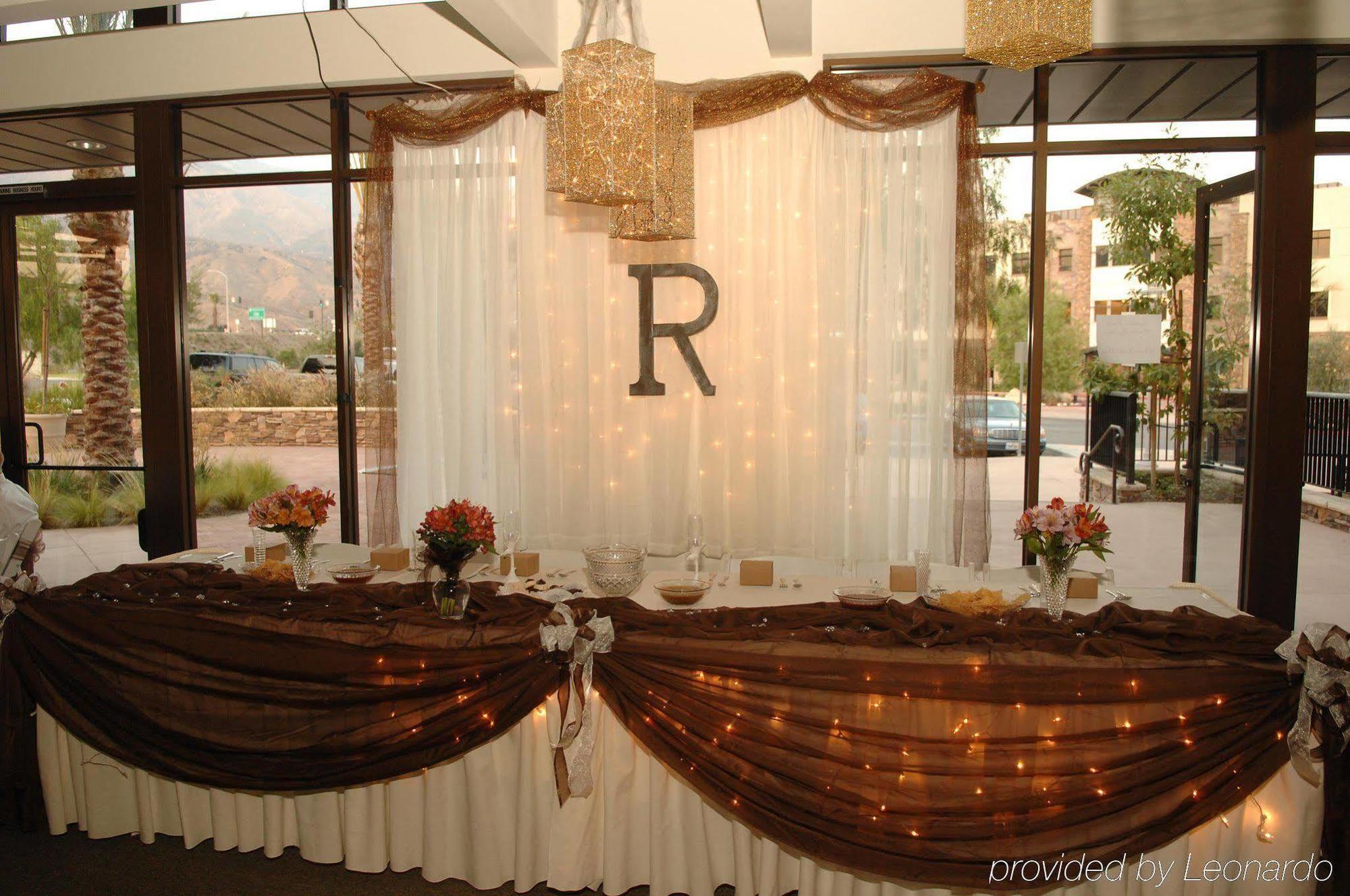 Hampton Inn & Suites Highland San Bernardino Restaurace fotografie